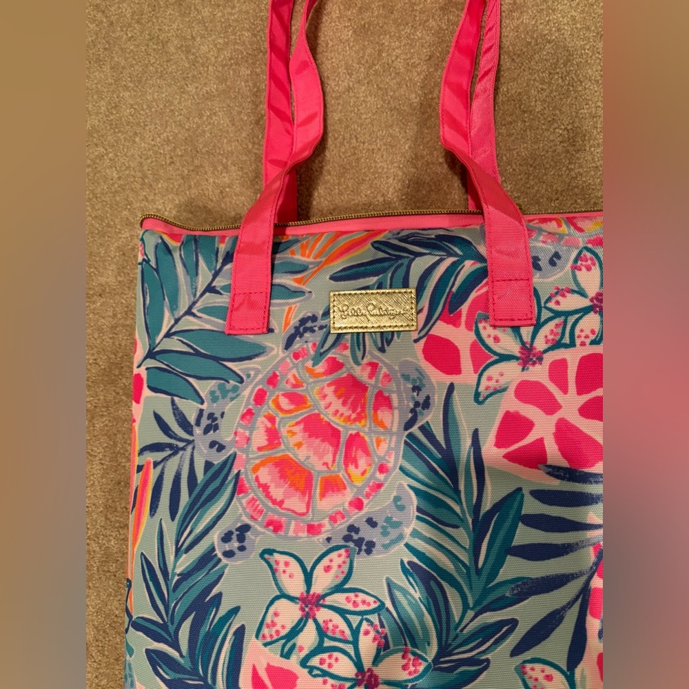Lilly Pulitzer Pink and Blue Floral foldable picnic blanket tote - Picture 3 of 10